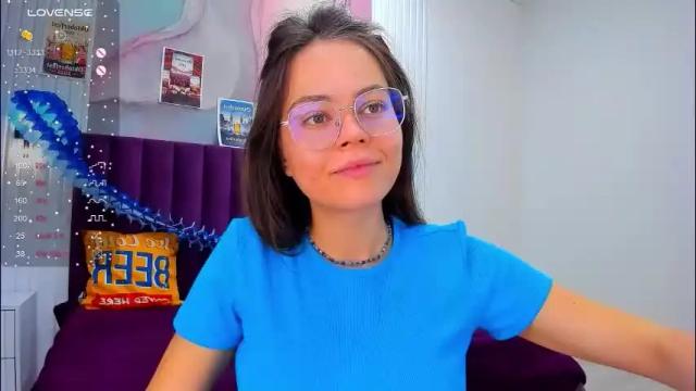 Image 7 of kelly_cuutie Stream on Chaturbate on 28 days ago