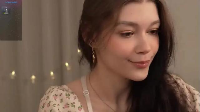 Thumbnail 1, kelly_ember's Stream at Chaturbate, 1 month ago