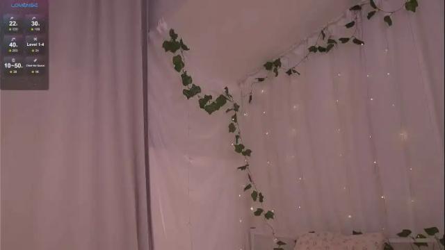 Image 2 of kelly_ember Stream on Chaturbate on 1 month ago