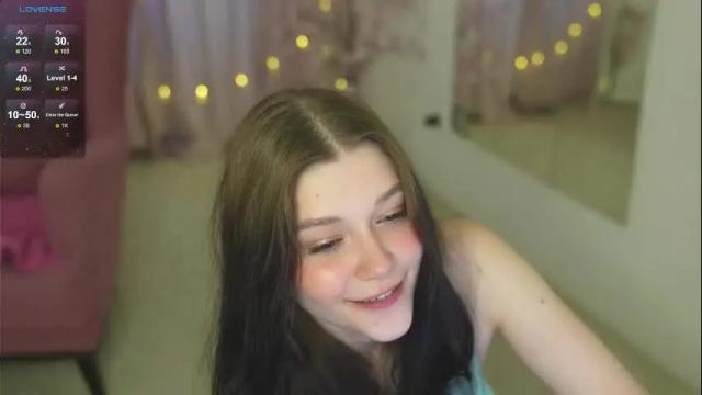 Image 8 of kelly_ember Stream on Chaturbate on 19 days ago