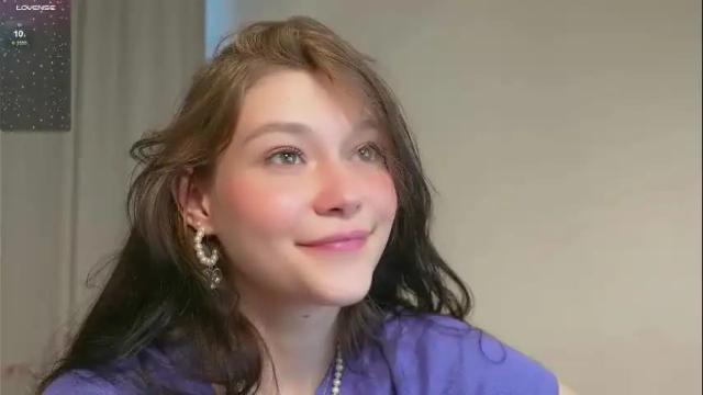 Image 2 of kelly_ember Stream on Chaturbate on 5 days ago