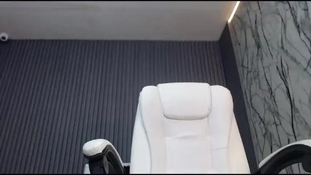 Image 8 of kelly_queenpussy Stream on Chaturbate on 1 month ago