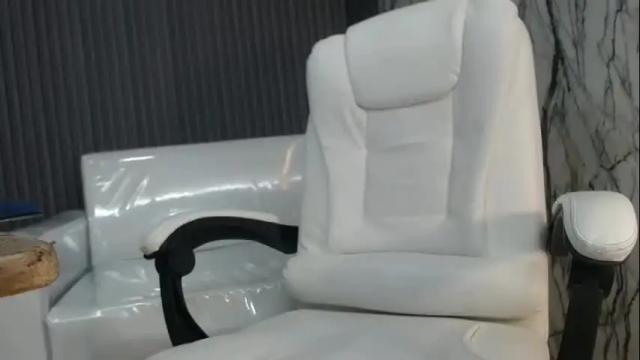 Image 10 of kelly_queenpussy Stream on Chaturbate on 1 month ago