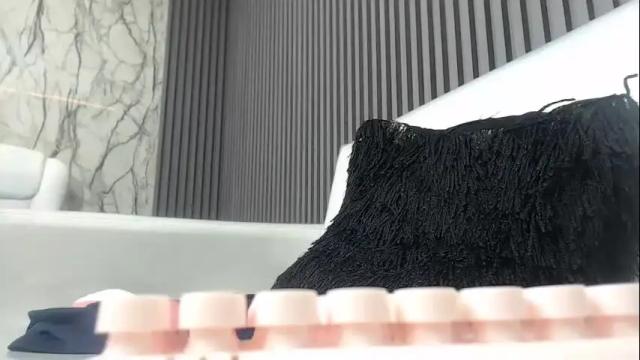 Image 8 of kelly_queenpussy Stream on Chaturbate on 15 days ago