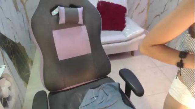 Image 11 of kelly_queenpussy Stream on Chaturbate on 9 days ago