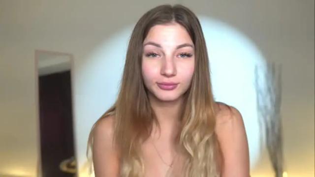 Thumbnail 2, kelly_the_horniest's Stream at Chaturbate, 20 months ago