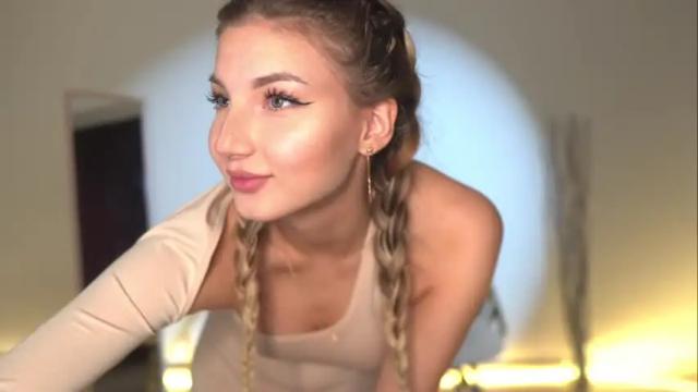 Image 2 of kelly_the_horniest Stream on Chaturbate on 20 months ago
