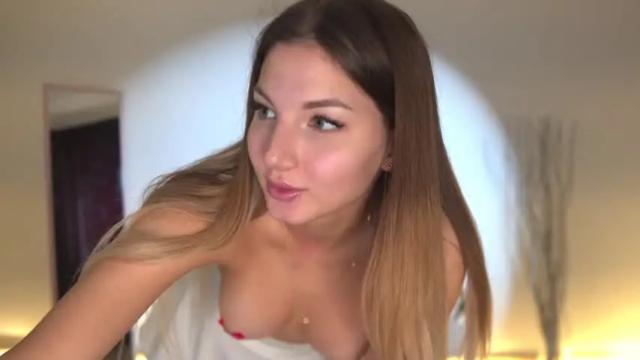 Thumbnail 3, kelly_the_horniest's Stream at Chaturbate, 19 months ago