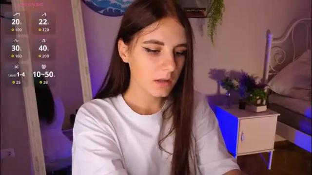 Image 12 of kelly_woods Stream on Chaturbate on 1 month ago