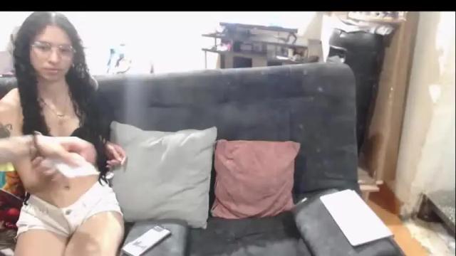 Thumbnail 1, kellyandkataleya's Stream at Chaturbate, 1 month ago