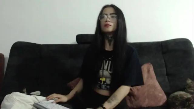 Image 2 of kellyandkataleya Stream on Chaturbate on 21 days ago