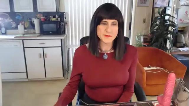 Image 12 of kellyannelynn Stream on Chaturbate on 13 months ago