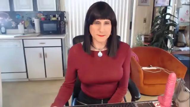 Image 2 of kellyannelynn Stream on Chaturbate on 13 months ago