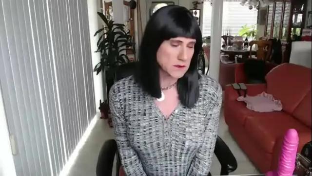 Image 2 of kellyannelynn Stream on Chaturbate on 2 months ago
