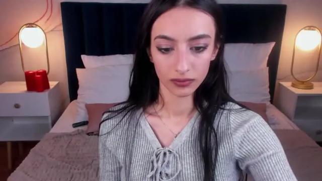 Image 7 of kellybajou Stream on Chaturbate on 14 months ago