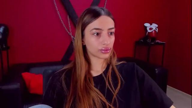 Image 4 of kellybajou Stream on Chaturbate on 20 days ago