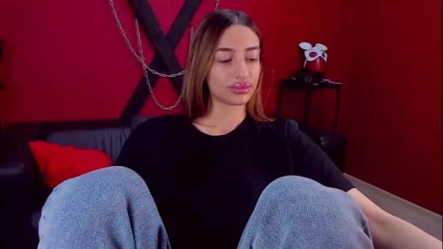 Image 7 of kellybajou Stream on Chaturbate on 20 days ago