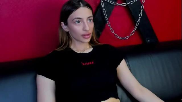 Image 3 of kellybajou Stream on Chaturbate on 4 months ago