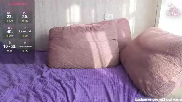 Image 4 of kellycrystall Stream on Chaturbate on 1 month ago