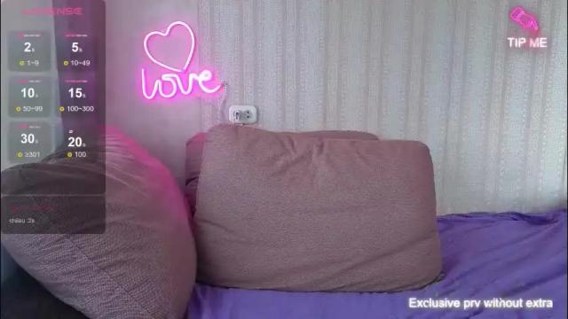 Thumbnail 3, kellycrystall's Stream at Chaturbate, 1 month ago