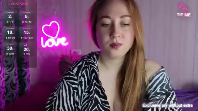 Image 8 of kellycrystall Stream on Chaturbate on 1 month ago