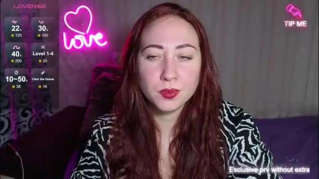 Image 12 of kellycrystall Stream on Chaturbate on 1 month ago