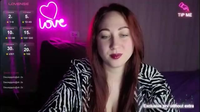 Image 6 of kellycrystall Stream on Chaturbate on 27 days ago