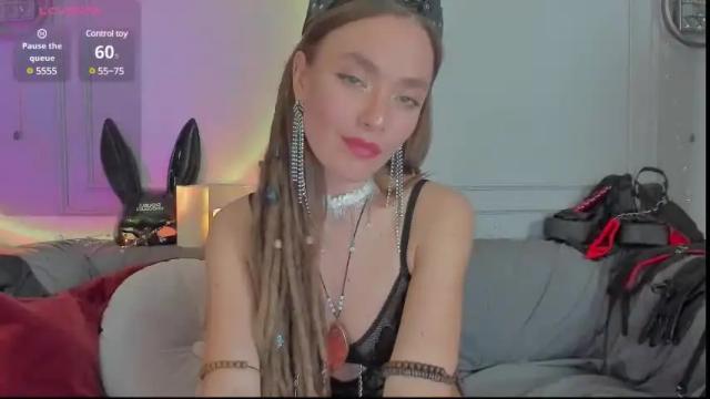 Image 2 of kellyfouler Stream on Chaturbate on 2 months ago