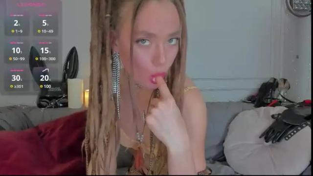 Image 4 of kellyfouler Stream on Chaturbate on 2 months ago