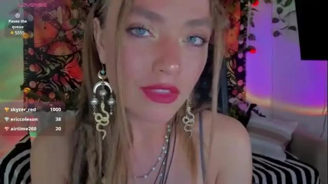 Image 10 of kellyfouler Stream on Chaturbate on 17 days ago