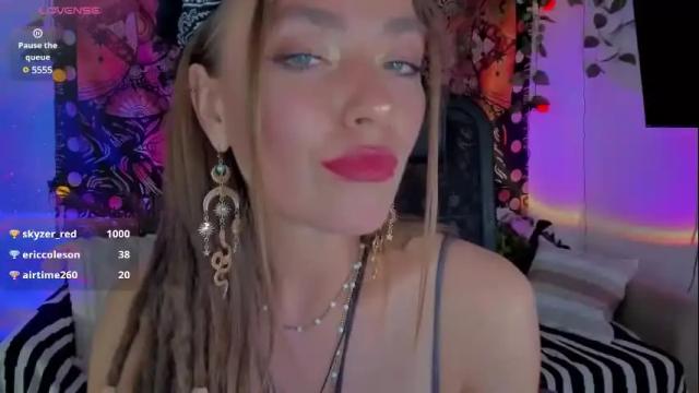 Image 12 of kellyfouler Stream on Chaturbate on 17 days ago