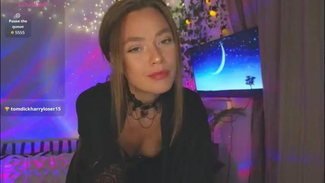 Image 8 of kellyfouler Stream on Chaturbate on 1 month ago