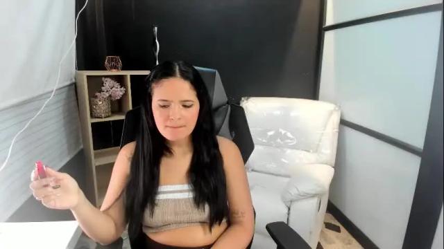Image 2 of kellymillian_ Stream on Chaturbate on 2 months ago