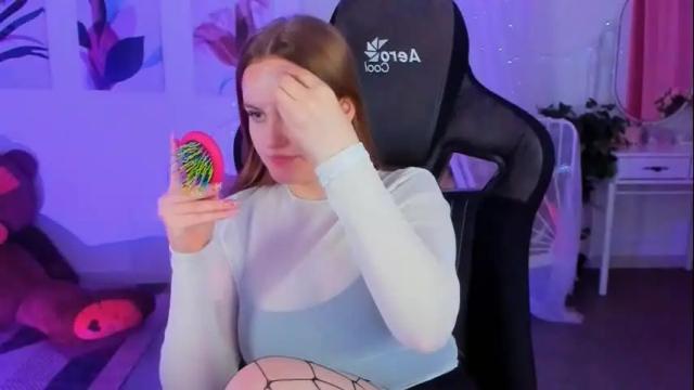 Image 10 of kellypoter Stream on Chaturbate on 1 month ago