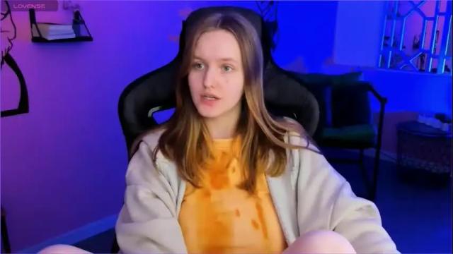 Image 3 of kellypoter Stream on Chaturbate on 26 days ago