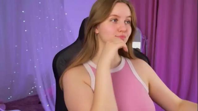 Image 2 of kellypoter Stream on Chaturbate on 1 month ago