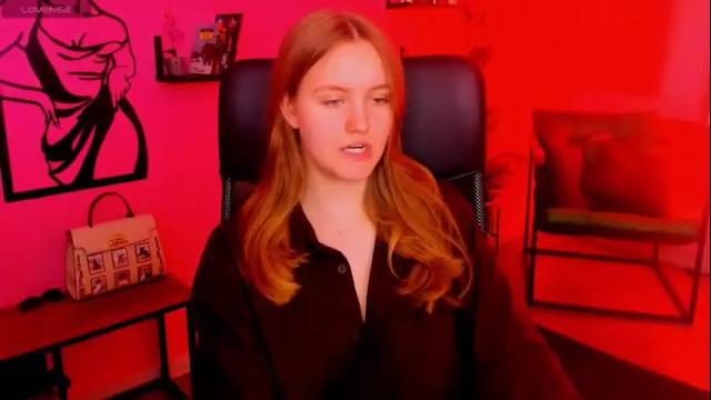 Image 4 of kellypoter Stream on Chaturbate on 26 days ago