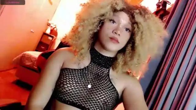 Image 7 of kellysexxie Stream on Chaturbate on 18 months ago