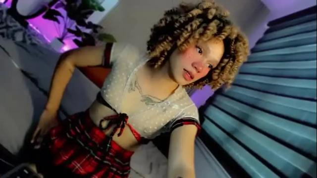 Image 3 of kellysexxie Stream on Chaturbate on 2 months ago