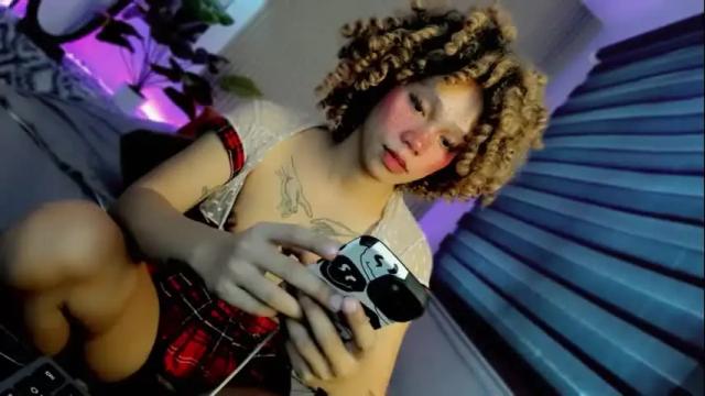 Thumbnail 3, kellysexxie's Stream at Chaturbate, 2 months ago