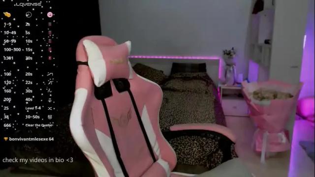Image 8 of kellywayne1 Stream on Chaturbate on 28 days ago