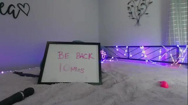 Image 12 of kelsearae Stream on Chaturbate on 1 month ago