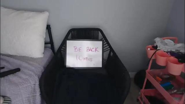 Image 10 of kelsearae Stream on Chaturbate on 2 months ago