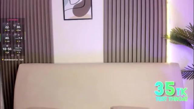 Image 7 of kelsey_foxyy Stream on Chaturbate on 1 month ago