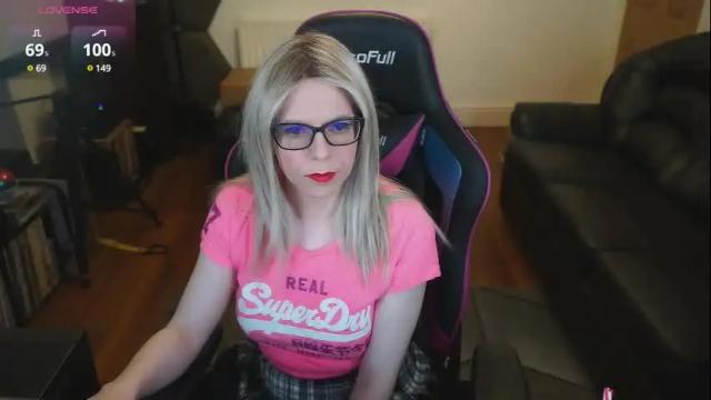 Image 2 of kelseycobalt Stream on Chaturbate on 1 month ago