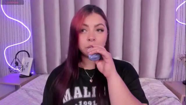 Image 4 of kelyelamal Stream on Chaturbate on 1 month ago