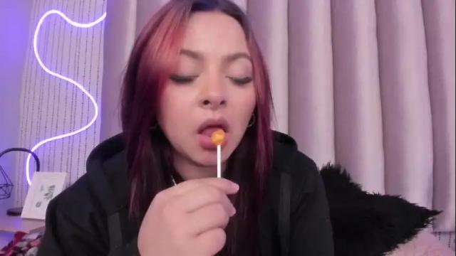 Image 6 of kelyelamal Stream on Chaturbate on 29 days ago