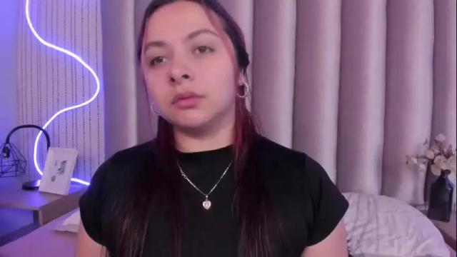 Image 6 of kelyelamal Stream on Chaturbate on 13 days ago