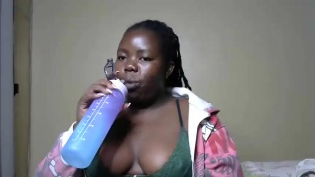 Thumbnail 2, kemerald's Stream at Chaturbate, 19 months ago