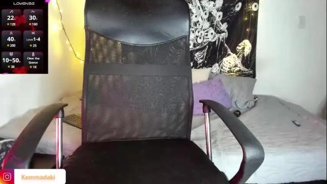 Image 8 of kemmadakii Stream on Chaturbate on 12 days ago